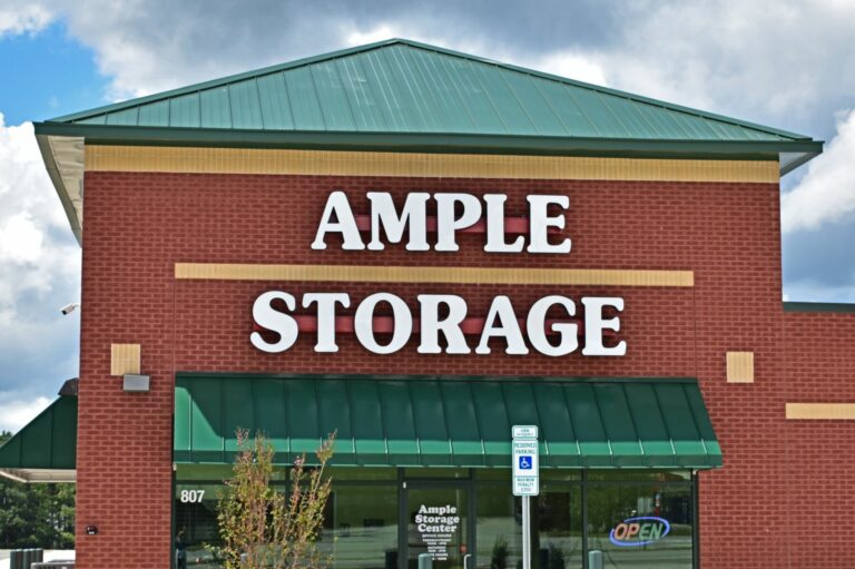 Exterior of Ample Storage Smithfield facility.